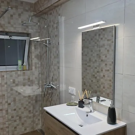 Obelisco Da Memoria Angra do Heroísmo